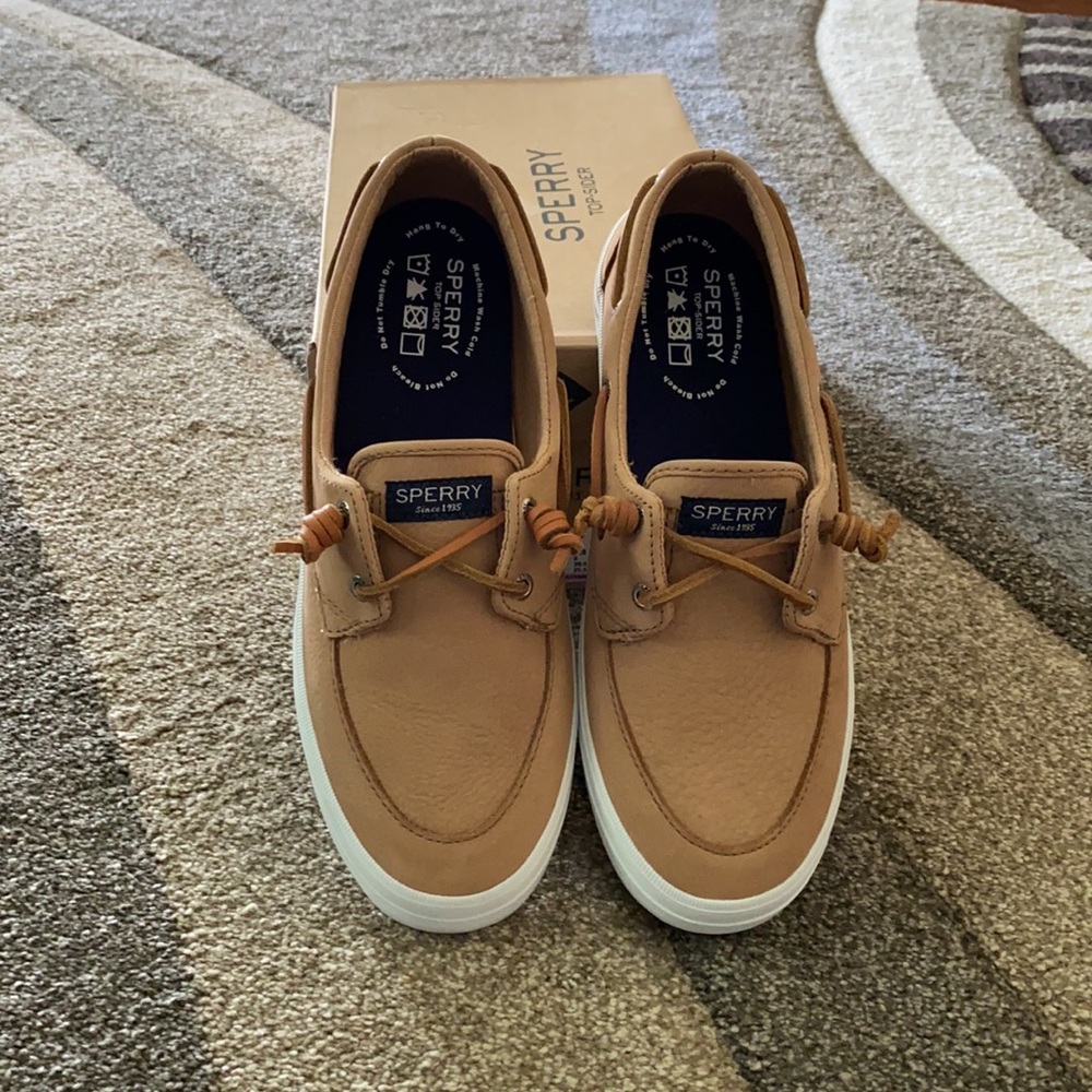 “BRAND NEW” Sperry Crest Boat Washable Tan
